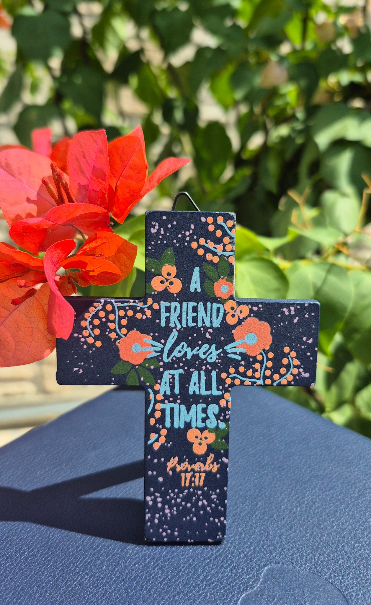 A Friend Loves Easel Cross