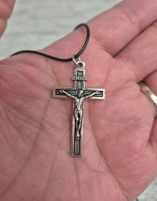 Classic Lined Metal Crucifix 1.5" w/cord