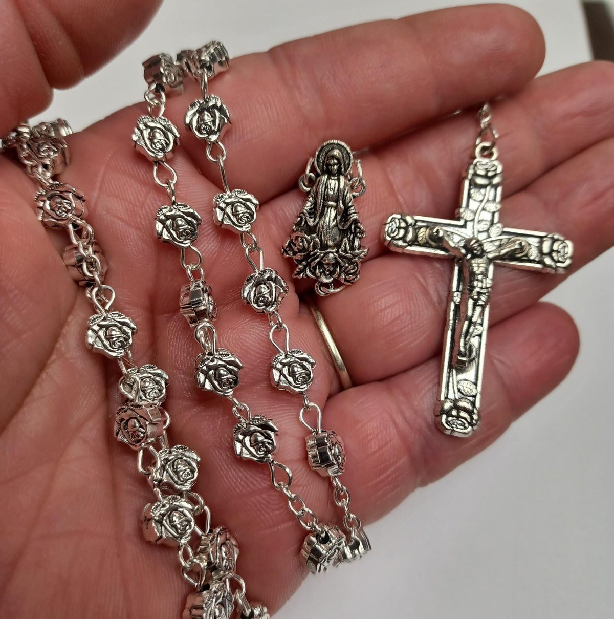 Devotion Rose Miraculous Mother Silver Tone Devotional Rose Rosary – ACTS Store