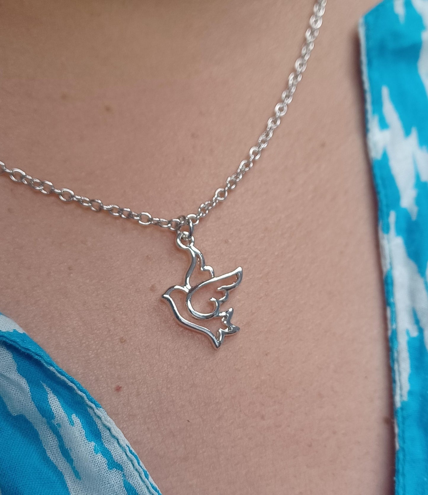 Dove Pendant w/Chain