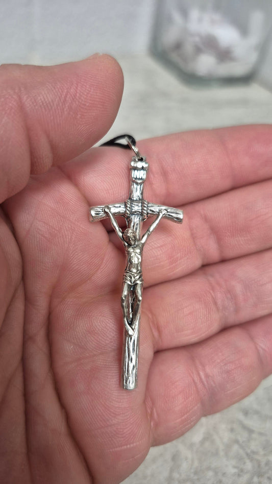 Papal Crucifix w/Cord 2.25"